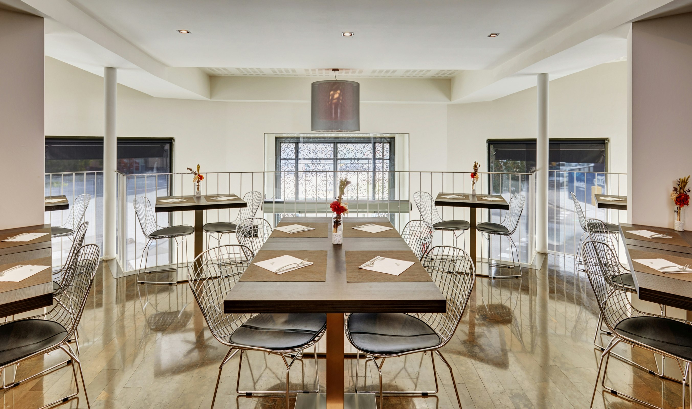 SERCOTEL AMISTER ART HOTEL 43/49