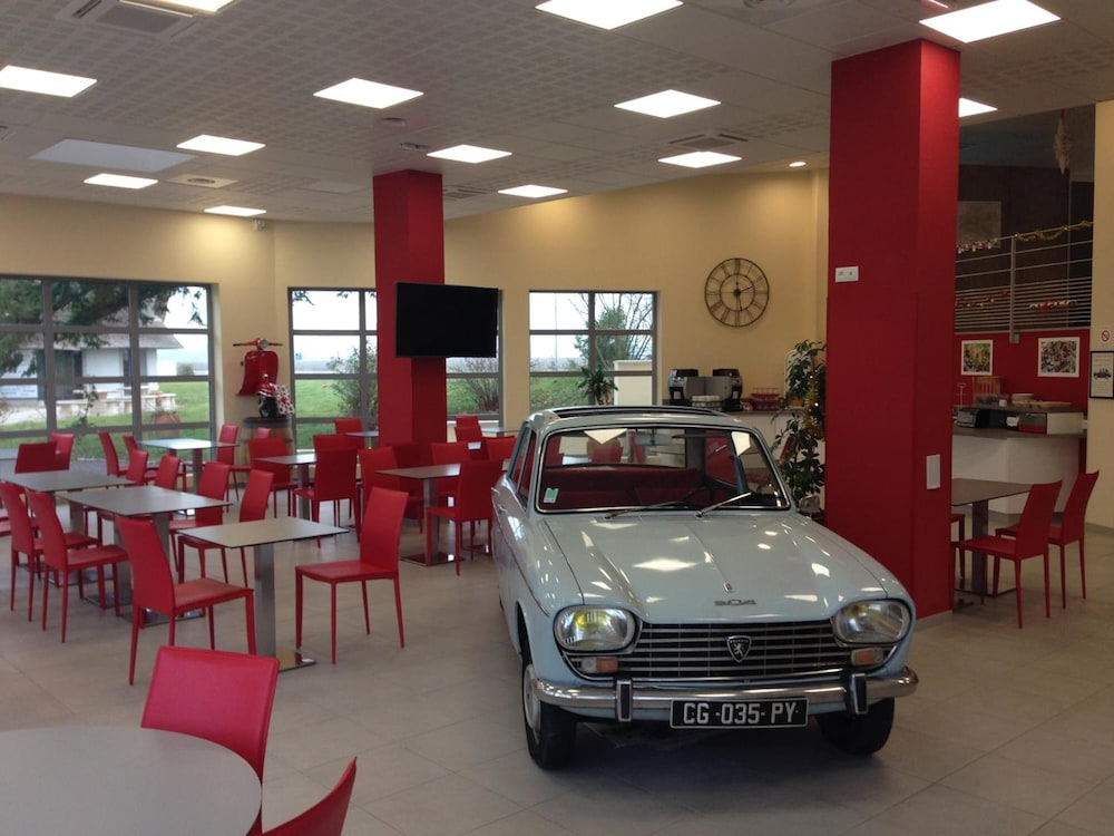 BRIT HOTEL MONTARGIS - LE RELAIS DU MIEL 28/39