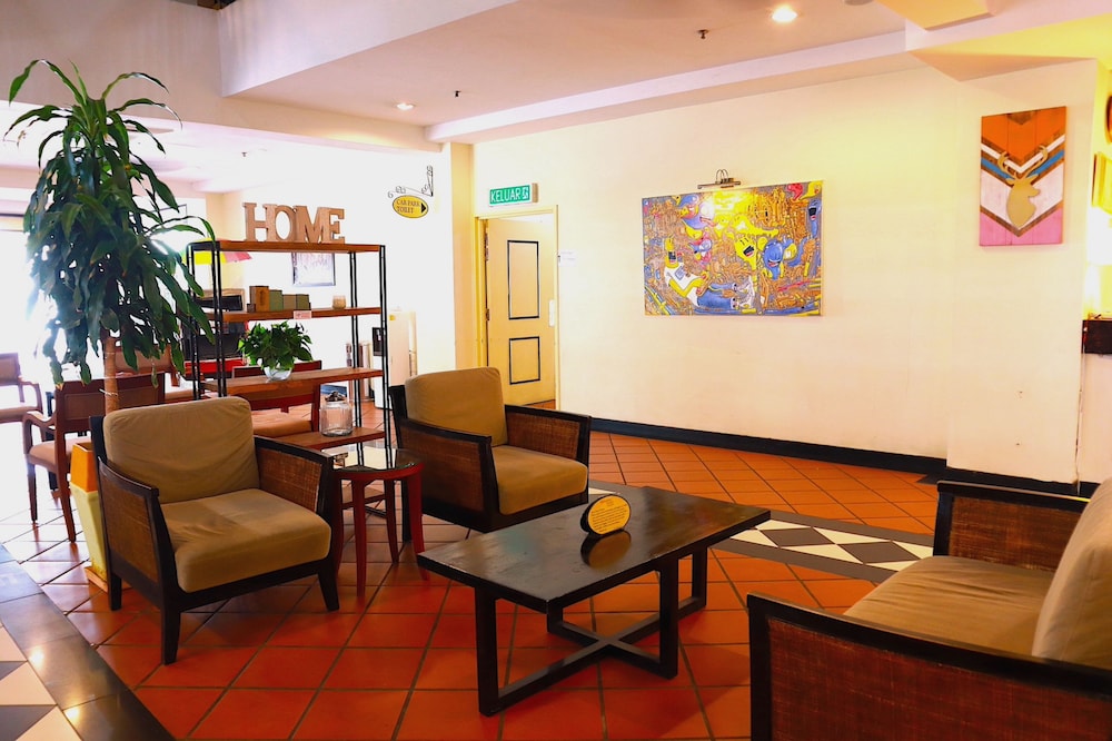 ARMENIAN STREET HERITAGE HOTEL 54/76