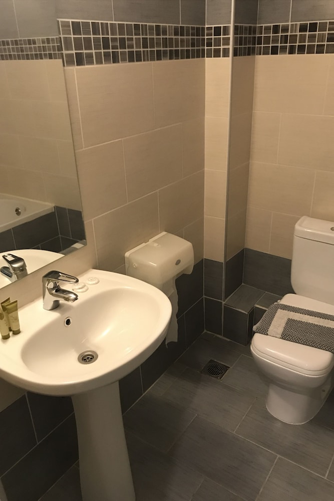 Rex Hotel 34/37