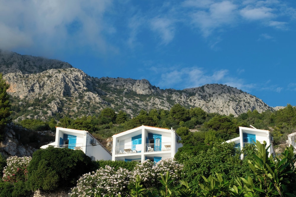 Beach Hotel Croatia 45/50