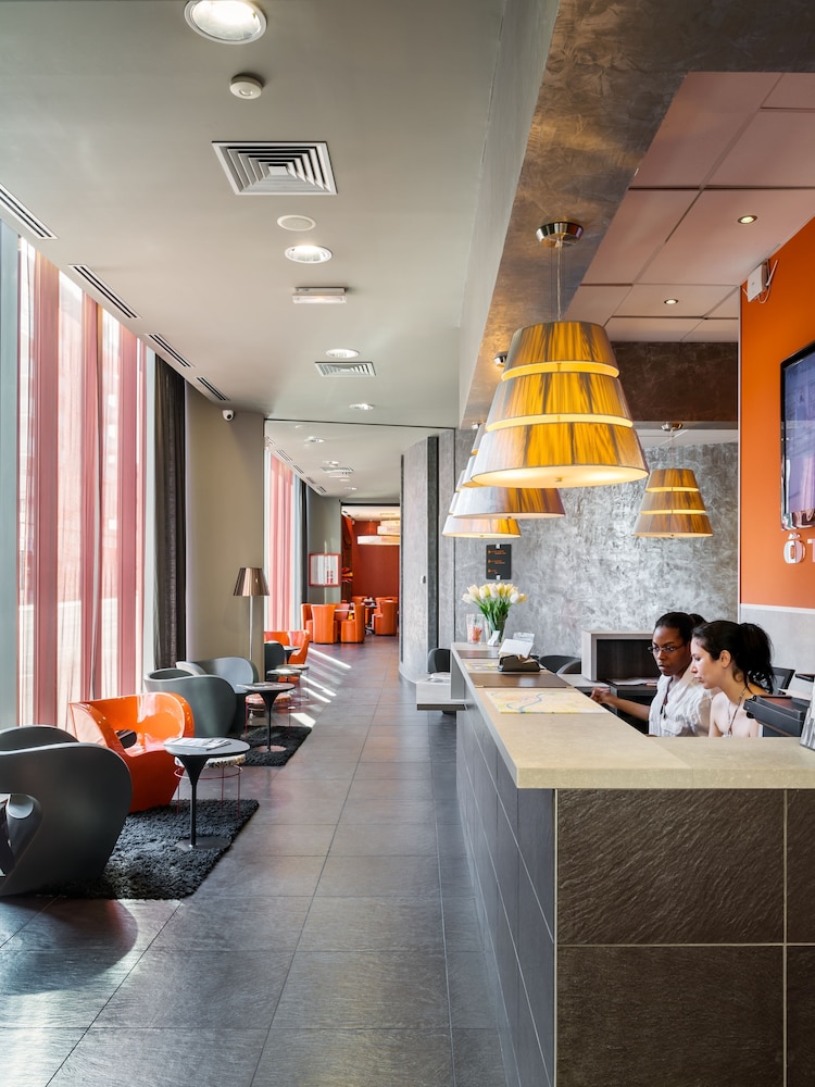 Lobby at B&B HOME Lyon Centre Berthelot, LYON