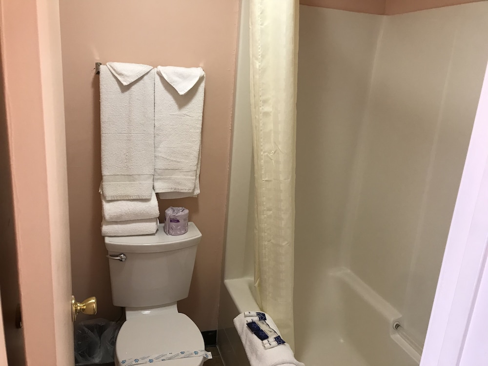 غرفة بسريرين مزدوجين، Americas Best Value Inn Eugene 6/6