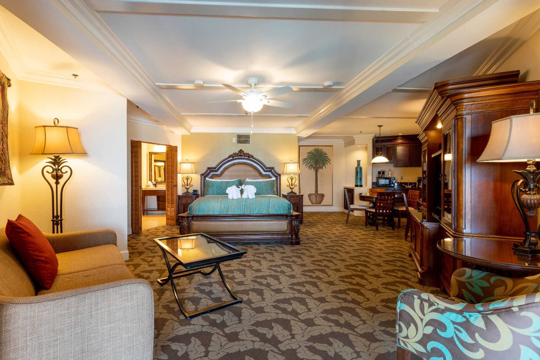 Pacific Terrace Hotel 61/92