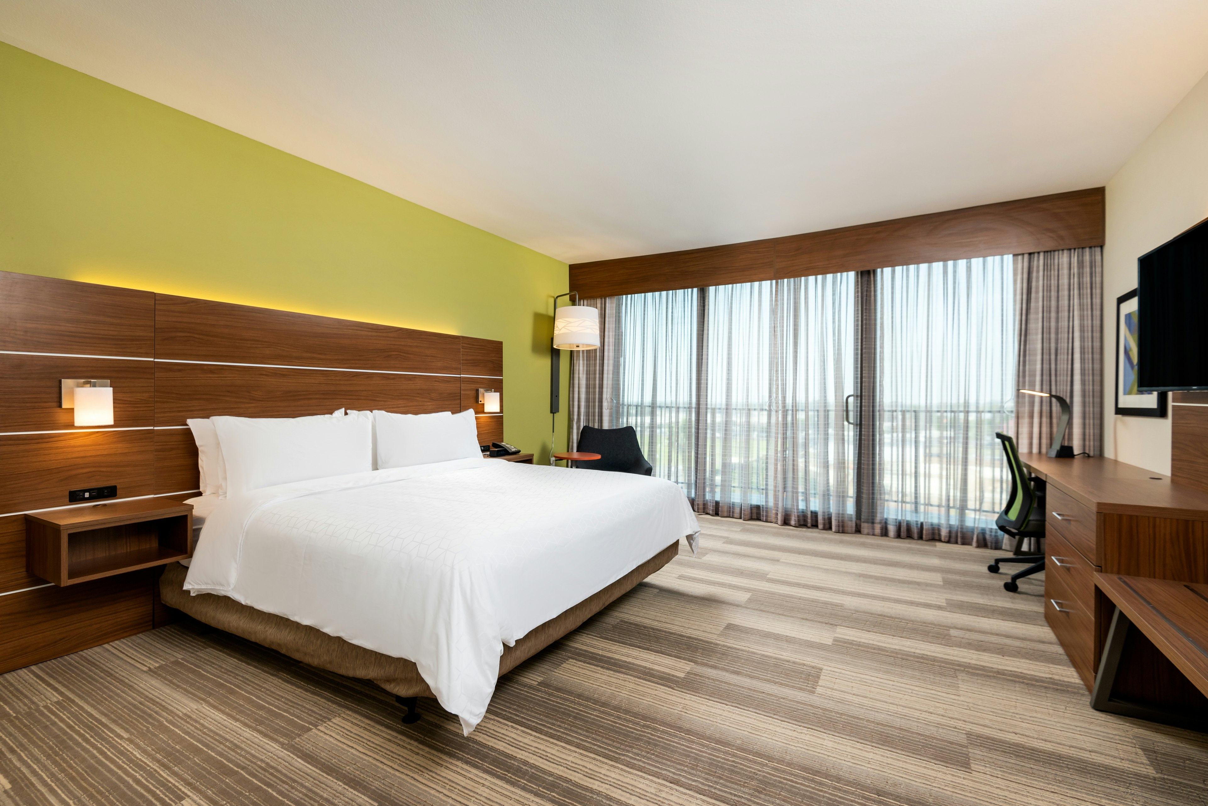 Leisure, King Bed