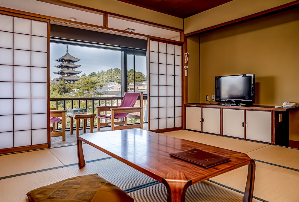 Nara Visitor Center & Inn 47/66