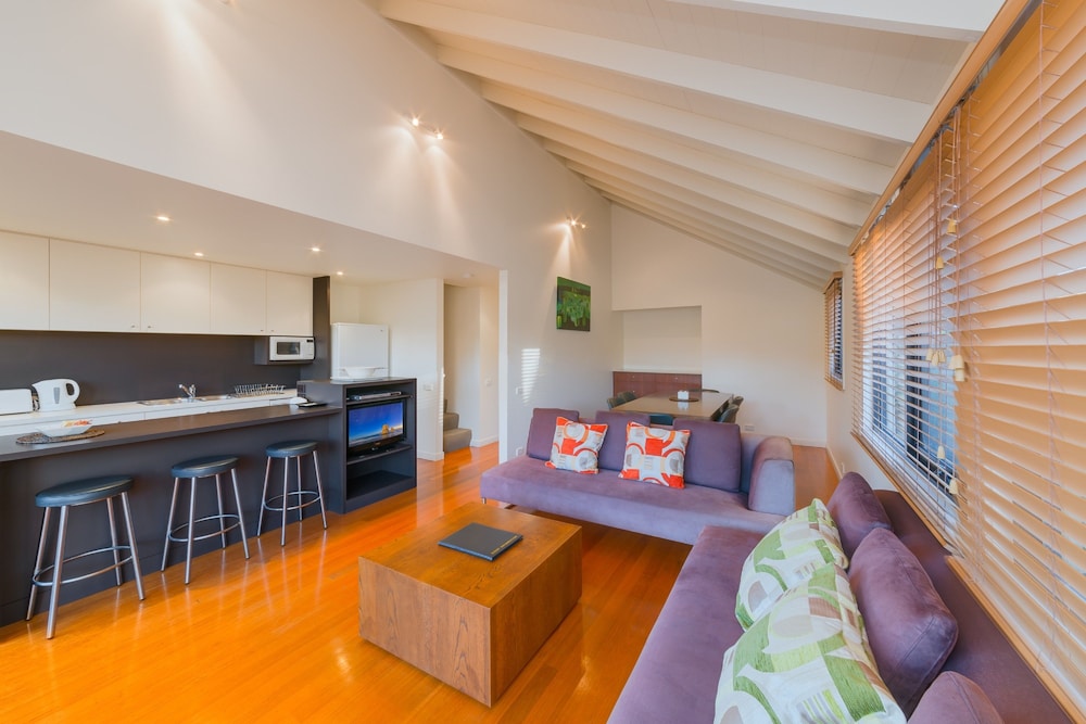 Southern Ocean Villas 21/33