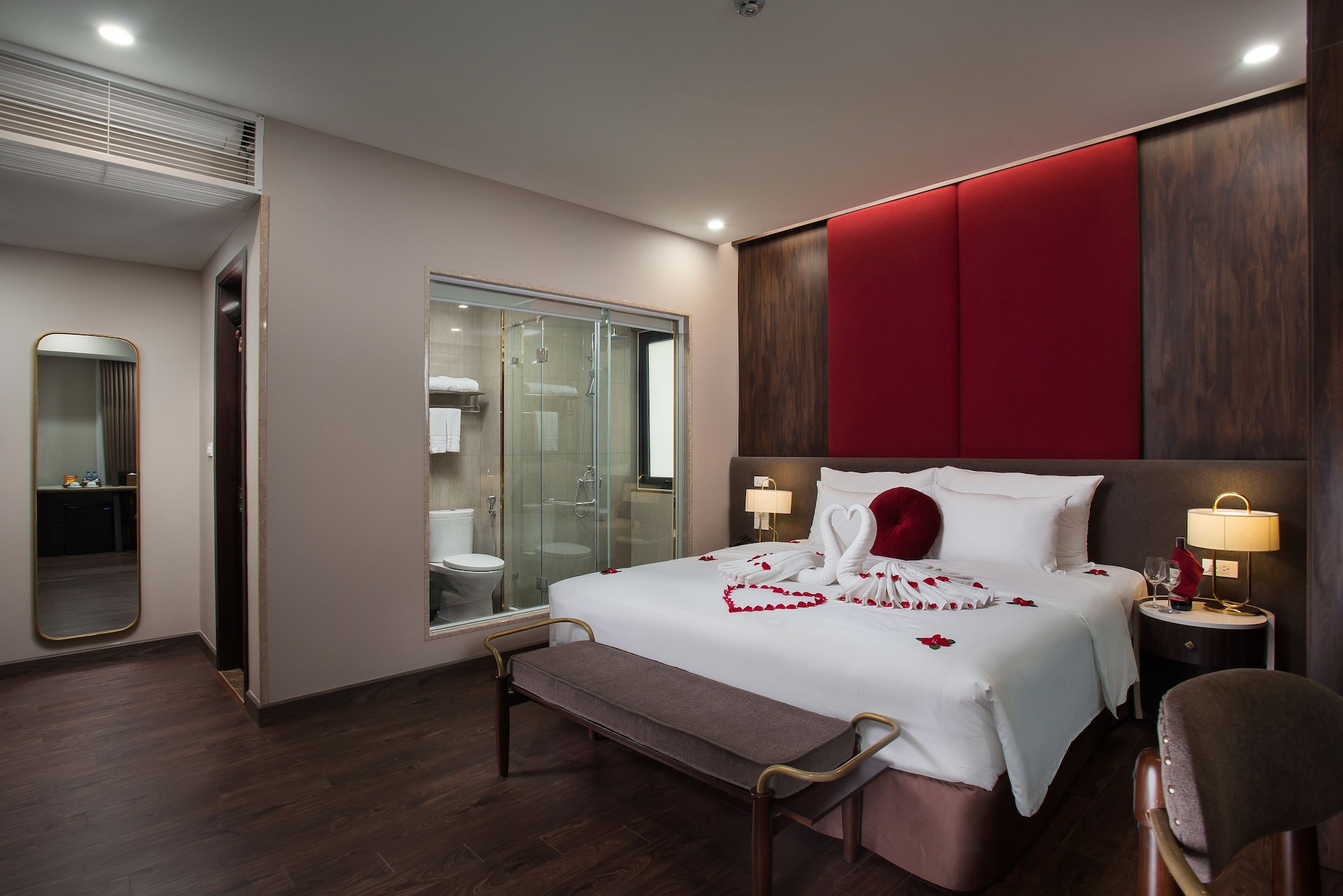غرفة ديلوكس بسرير مزدوج أو سريرين منفصلين بإطلالة على المدينة، Hanoi L Heritage Diamond Hotel Spa 5/10