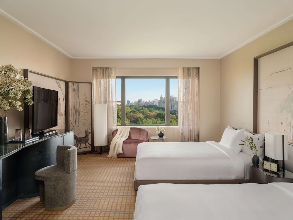 room, 2 queen beds, park view