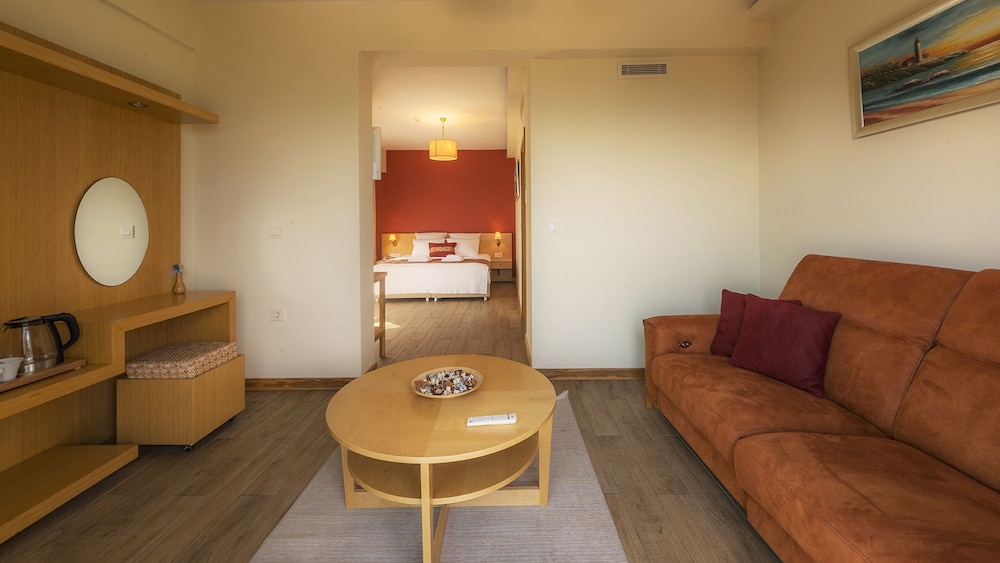 Esida Hotel 26/49