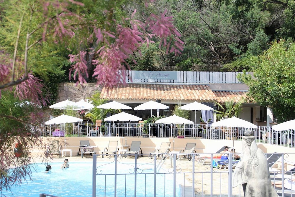 Hotel du Parc 3/62