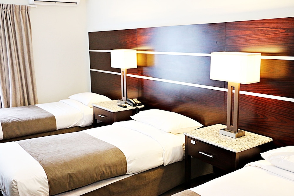 Airport Gateway Hotel 28/58