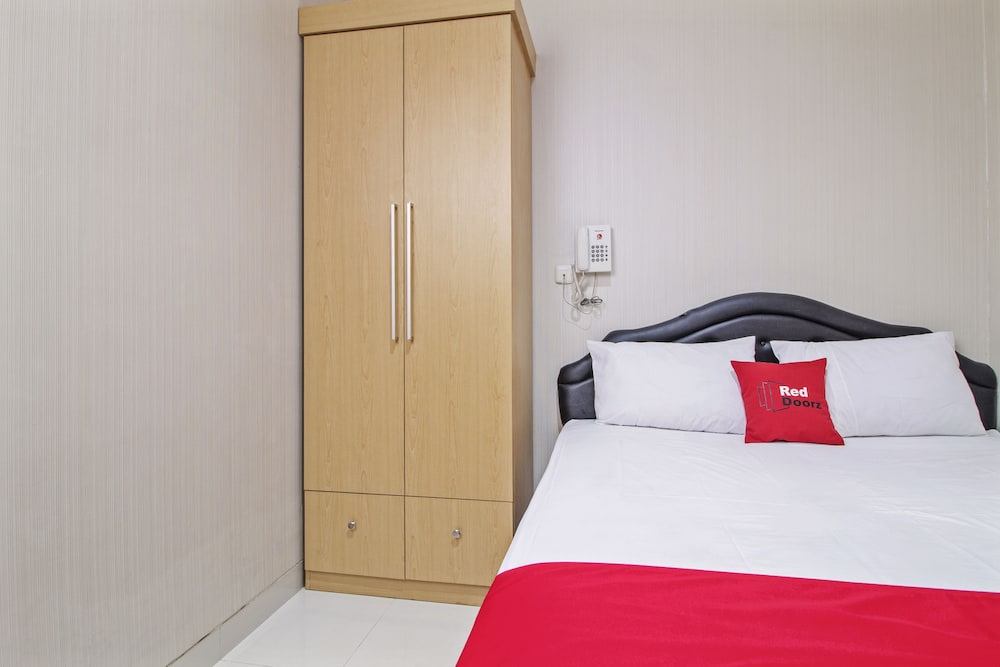 Reddoorz At Mangga Besar 2 12/27