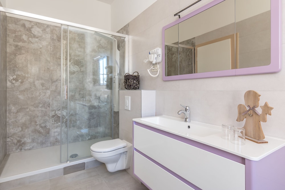 PIETRA ROSSA Luxury Rooms 57/66