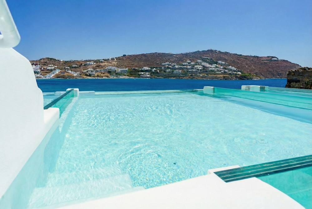 Kivotos Mykonos 44/72