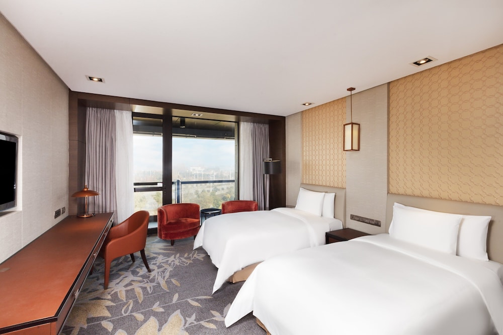 Club, Twin Beds, Club Floor