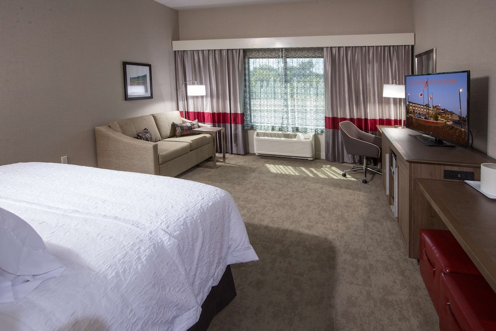 Hampton Inn & Suites Buellton/Santa Ynez Valley 19/42