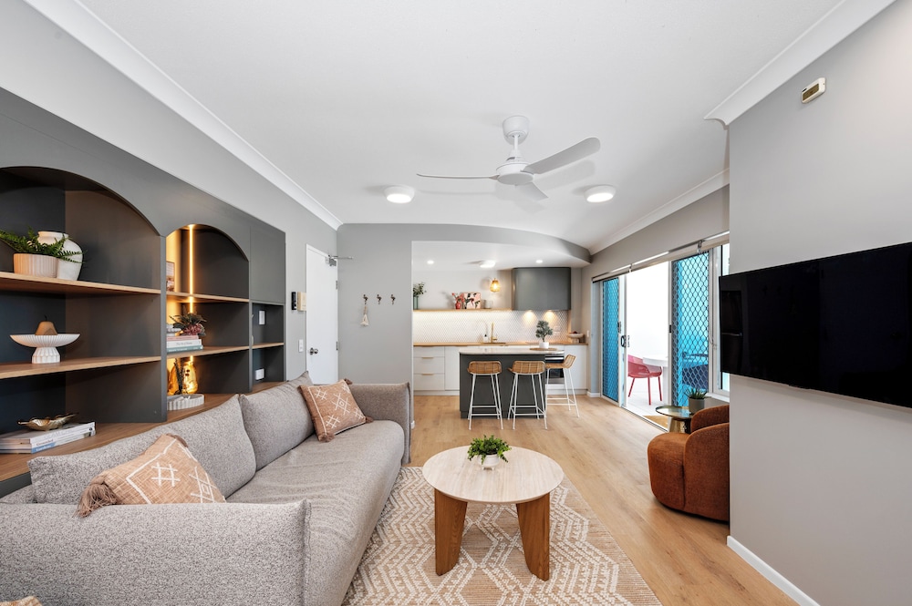Koola Beach Apartments 42/63