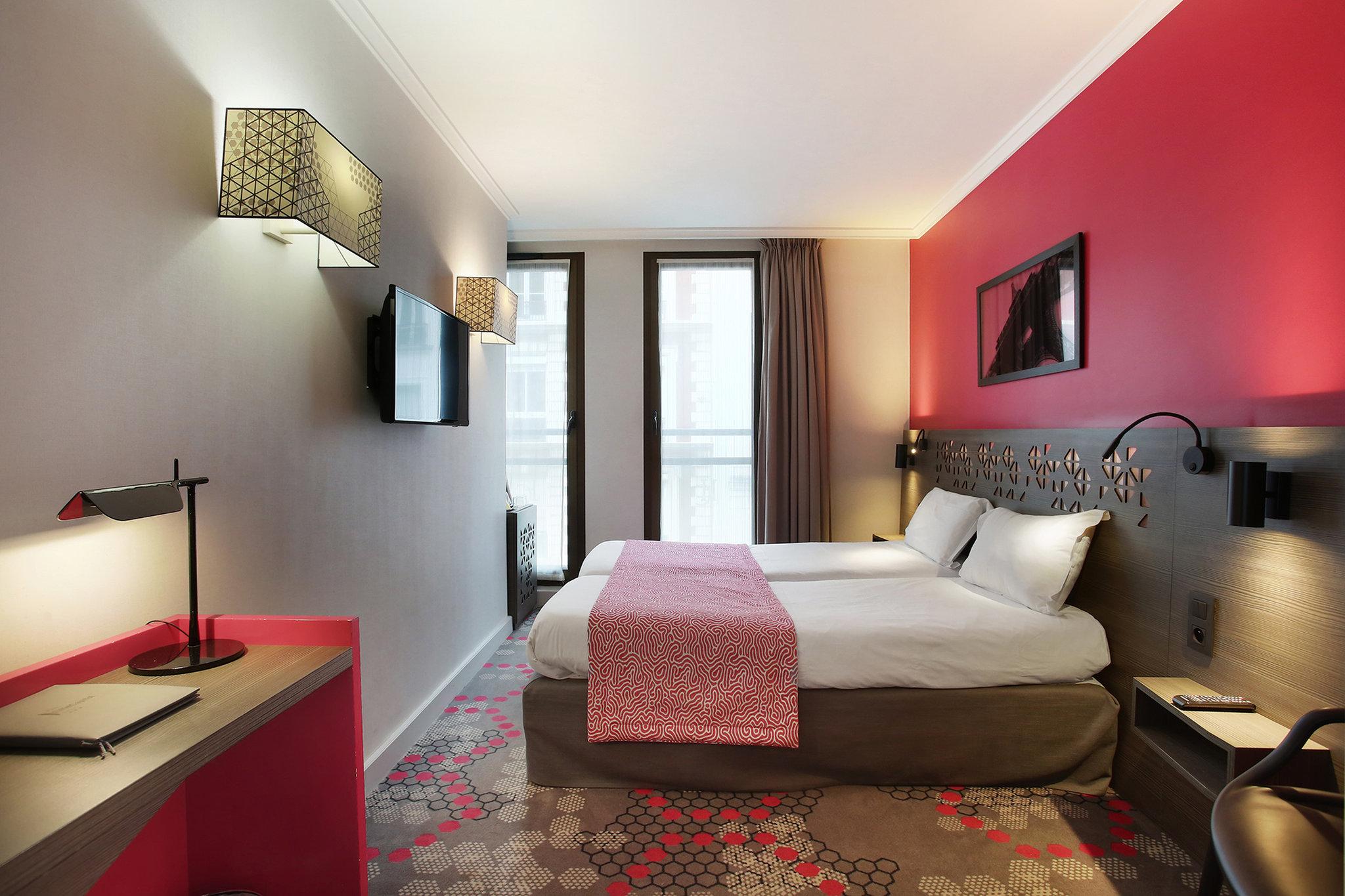 Room at Eiffel Capitol Hotel, PARIS