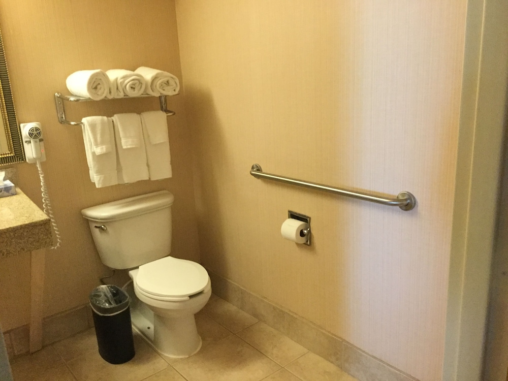 Holiday Inn Dallas Dfw Airport Area West 50/50