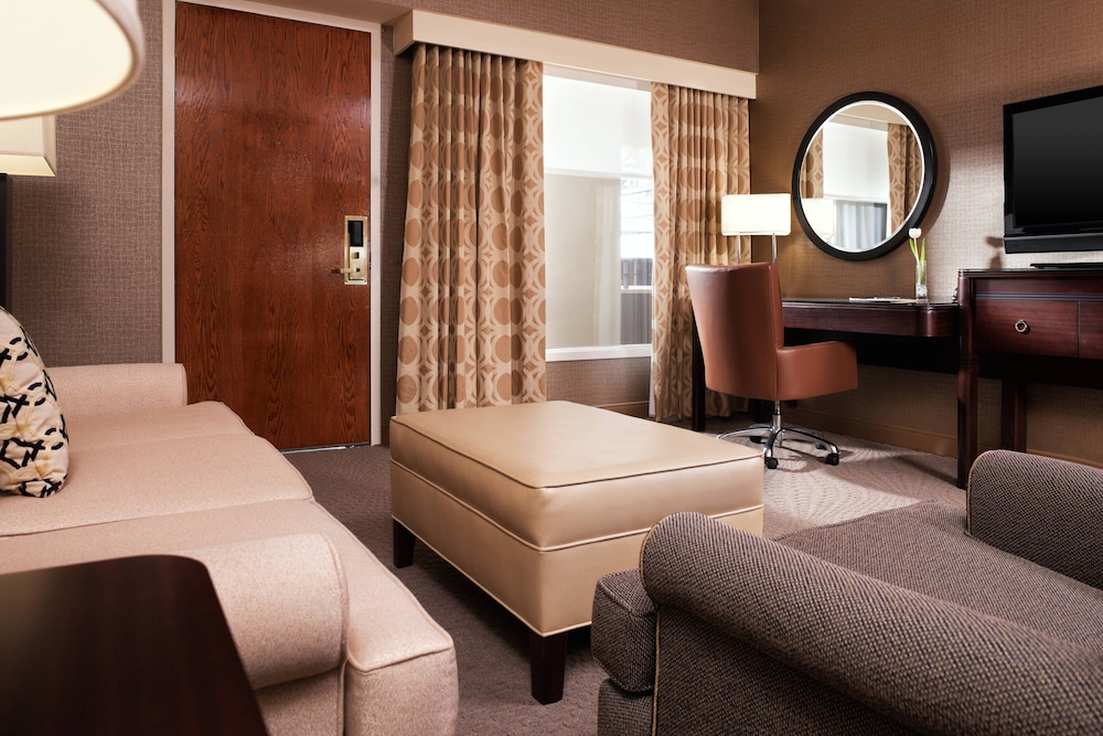 Sheraton Chicago O Hare Airport Hotel 21/73