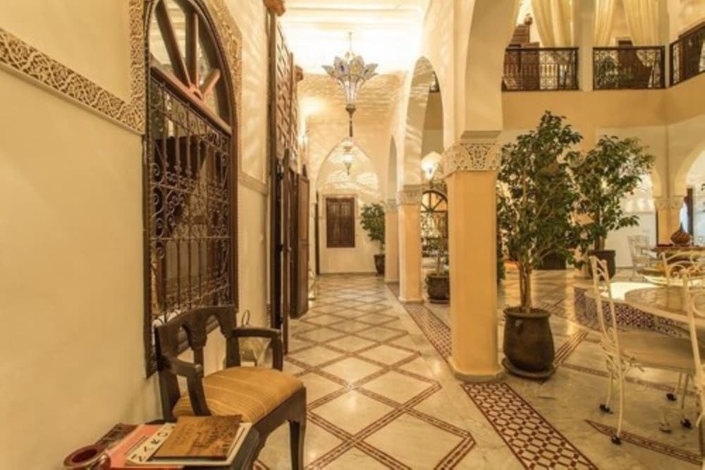 RIAD NASREEN 68/76