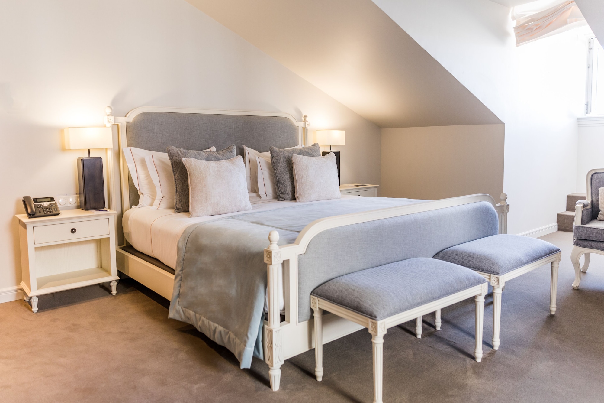 PRESTIGE, SUITE