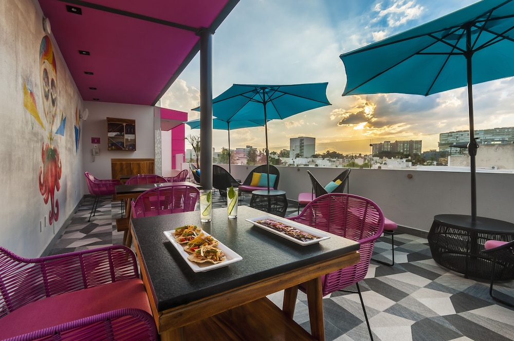 First Class Hotel Providencia By Fch Adults Only 37/50