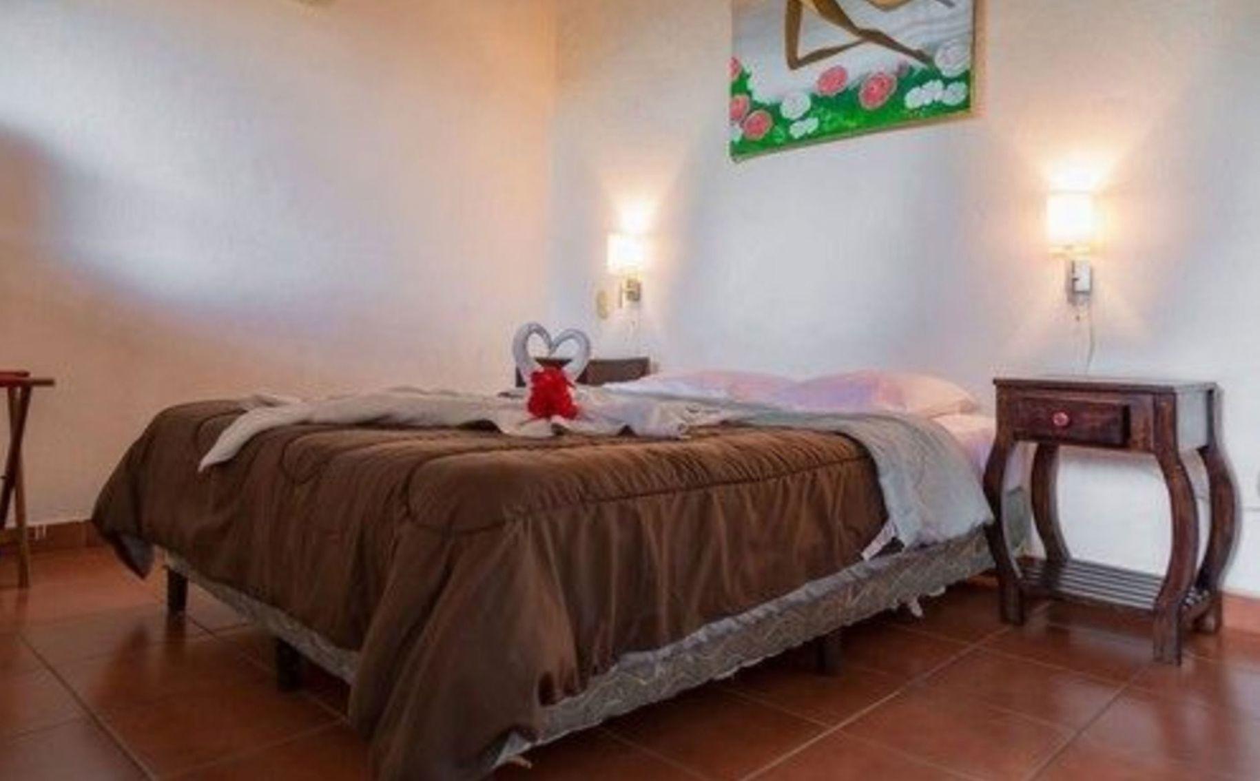 Duplex, Tower, Basic, Queen Bed, Pool View