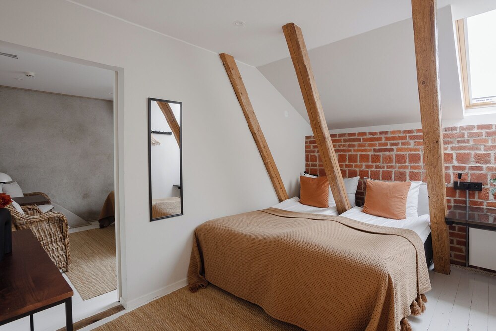 Stationen Bed Breakfast 12/50