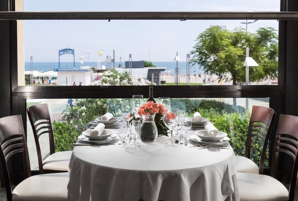 Hotel Baltic Riccione 47/68