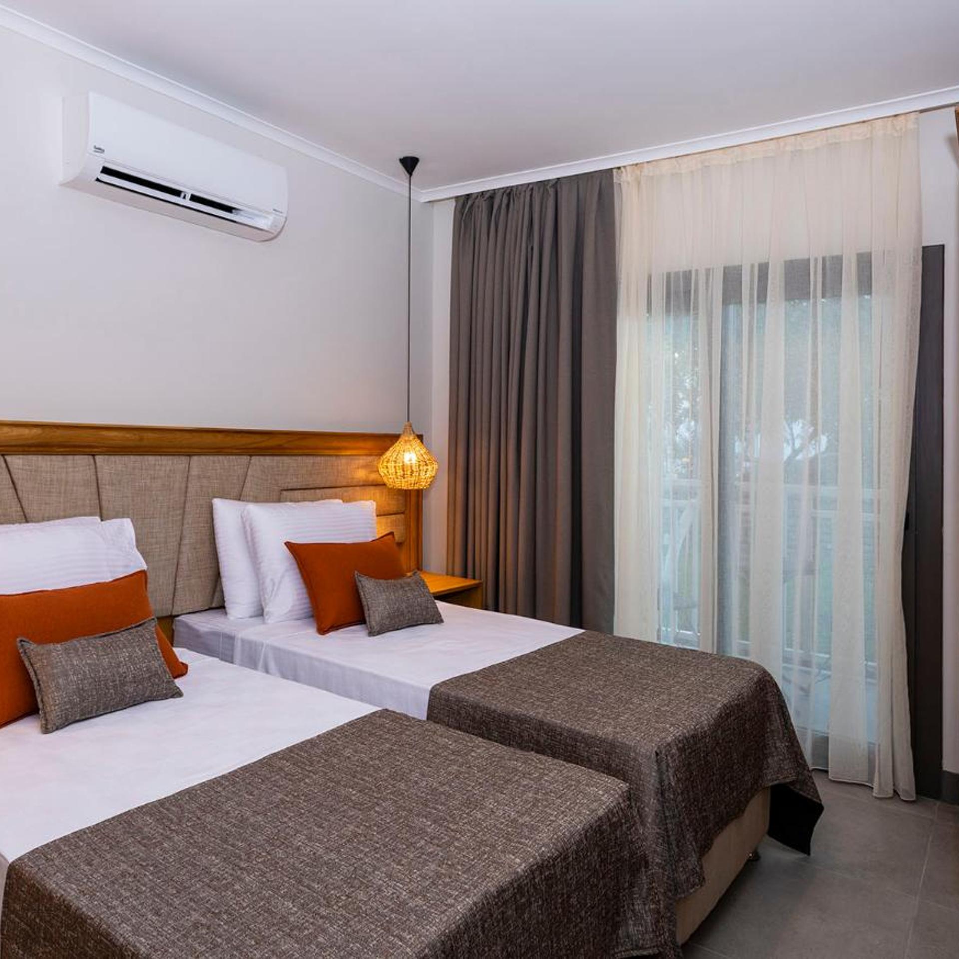 غرفة بسرير مزدوج أو سريرين منفصلين، Yalipark Beach Hotel 4/10