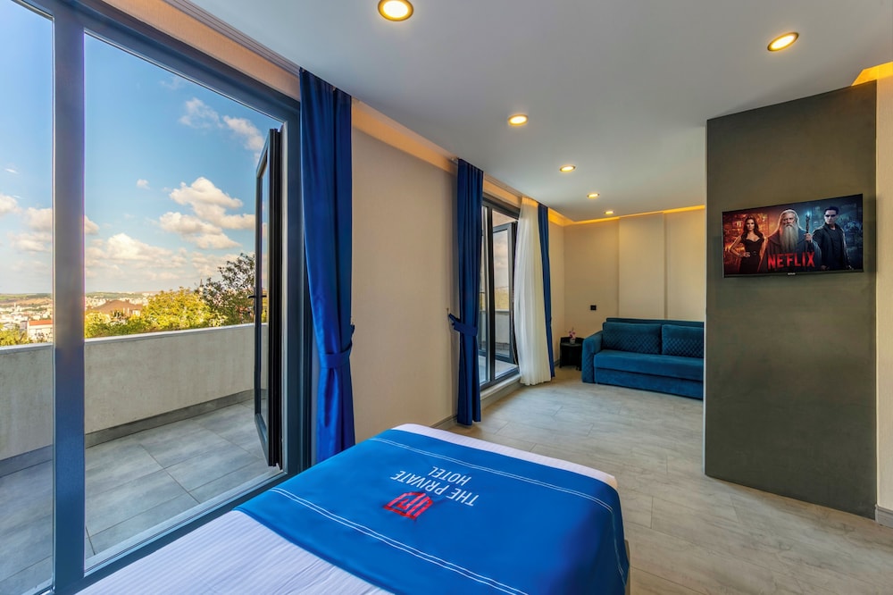 The Private Airport Hotel 28/50
