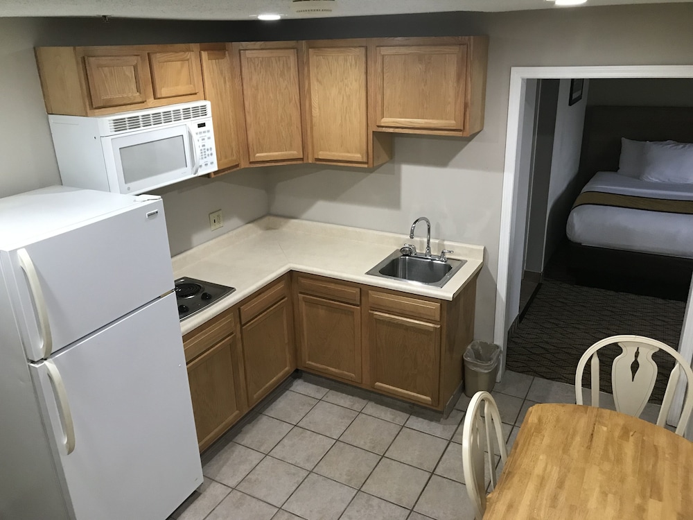 Baymont By Wyndham Grand Rapids Southeast 7/38
