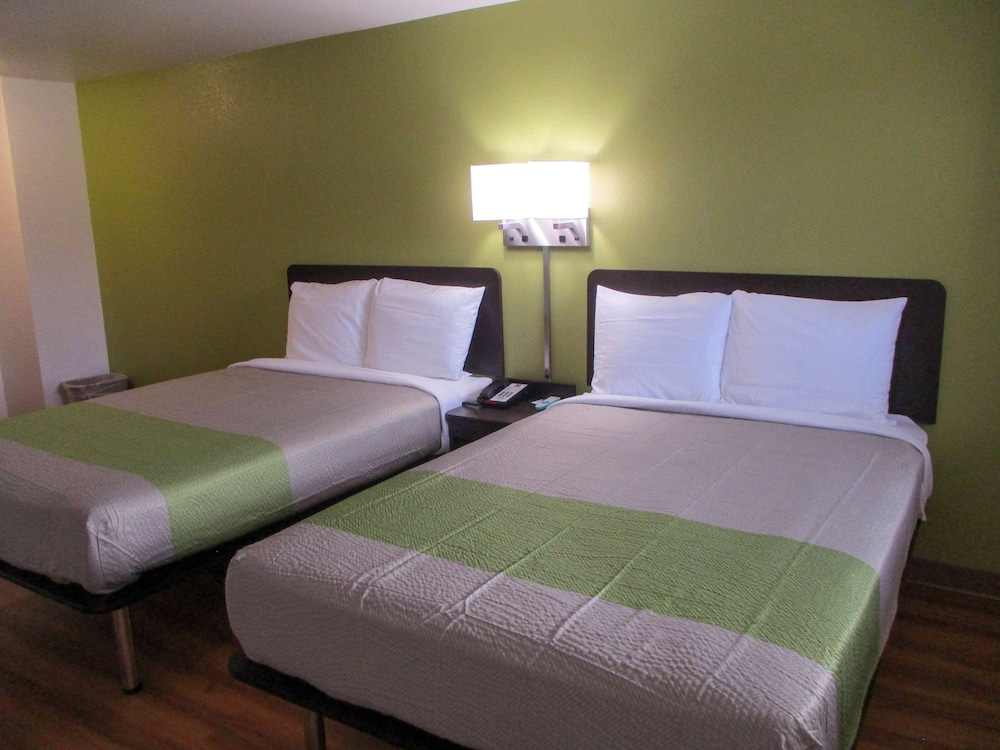 Motel6 North Olmsted, OH - Cleveland 22/31