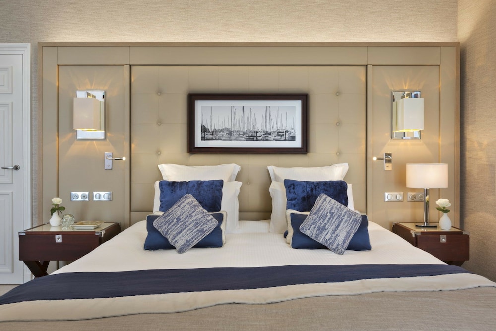 Hotel Barriere Le Grand Hotel Dinard 22/83