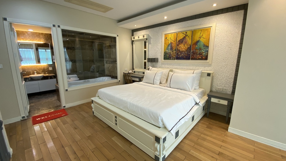 Balcony Seaview Nha Trang Centre 22/61
