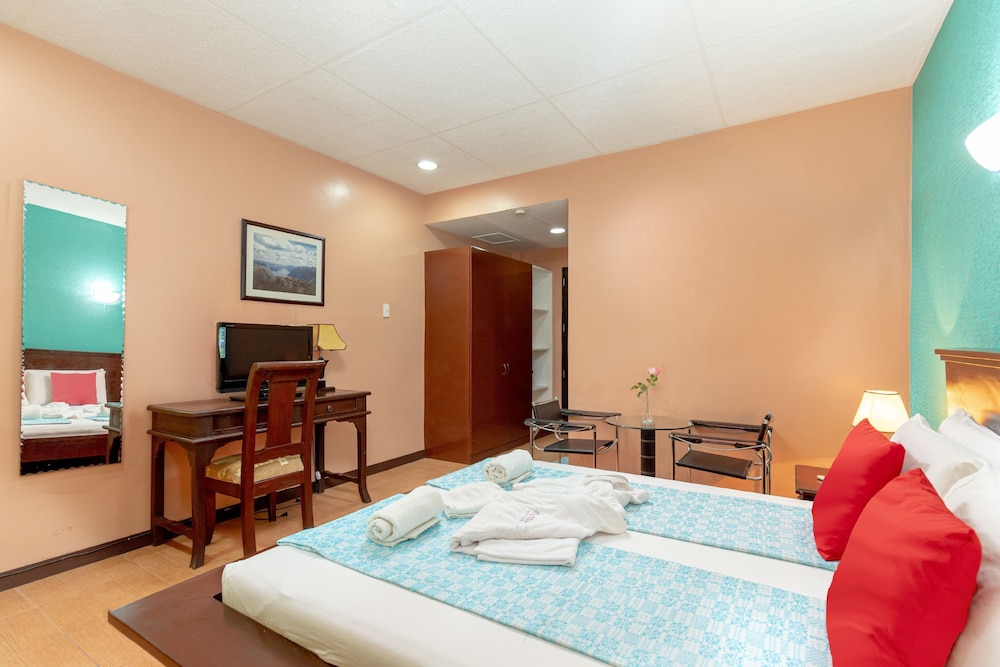 Ovemar Resort Hotel 10/24