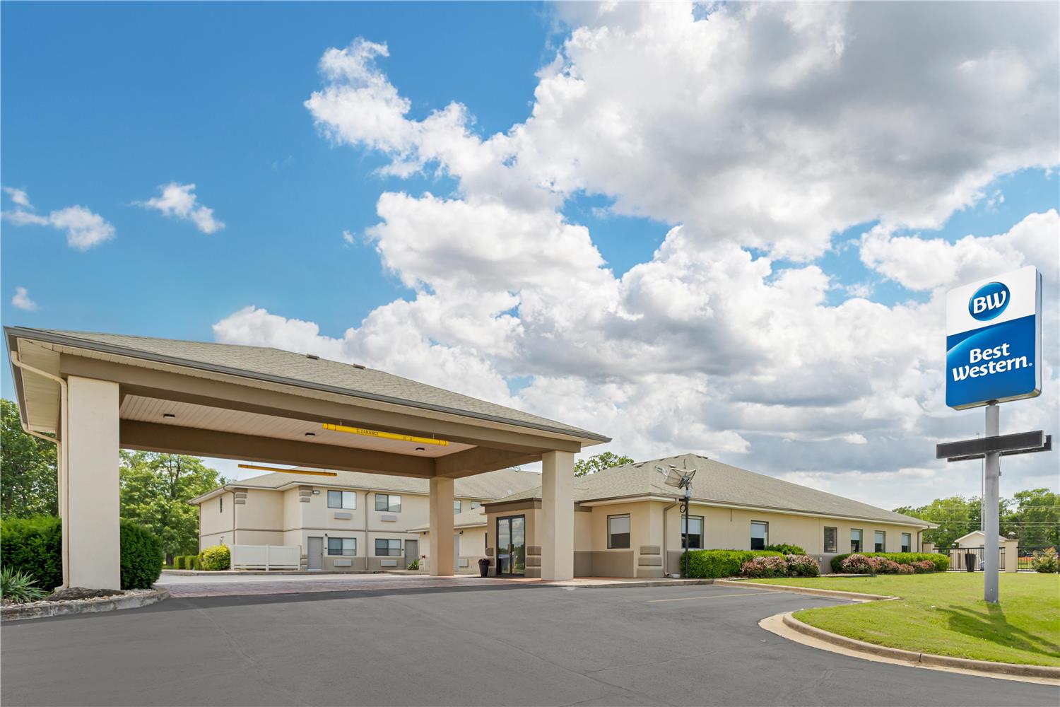 Best Western Timberridge Inn 27/29