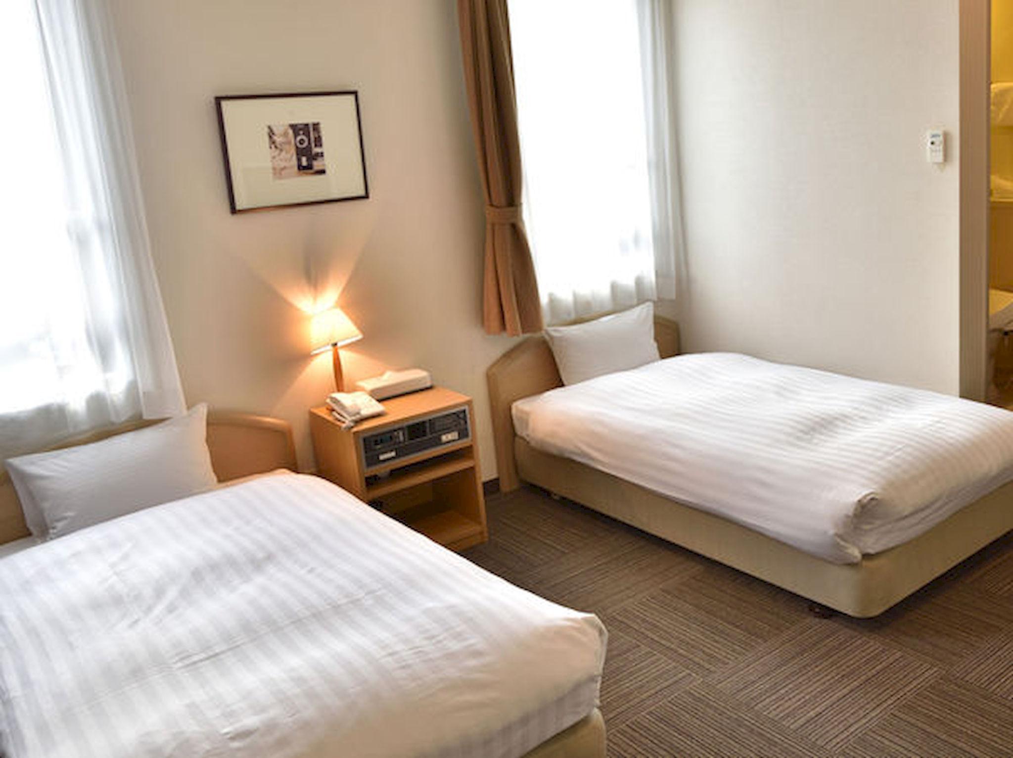Standard, Twin Beds