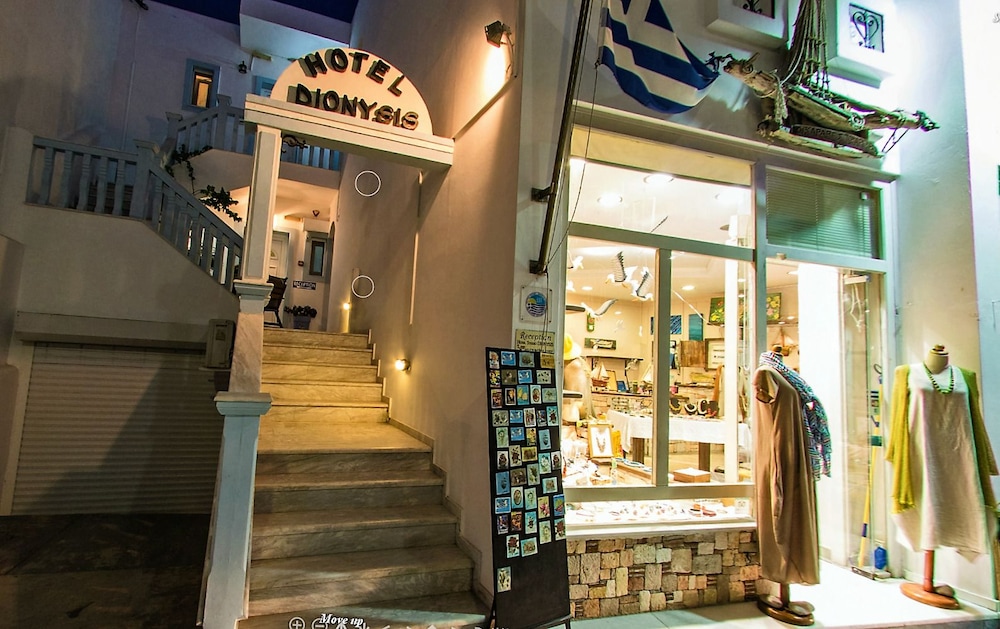 Dionisis Studios 4/50
