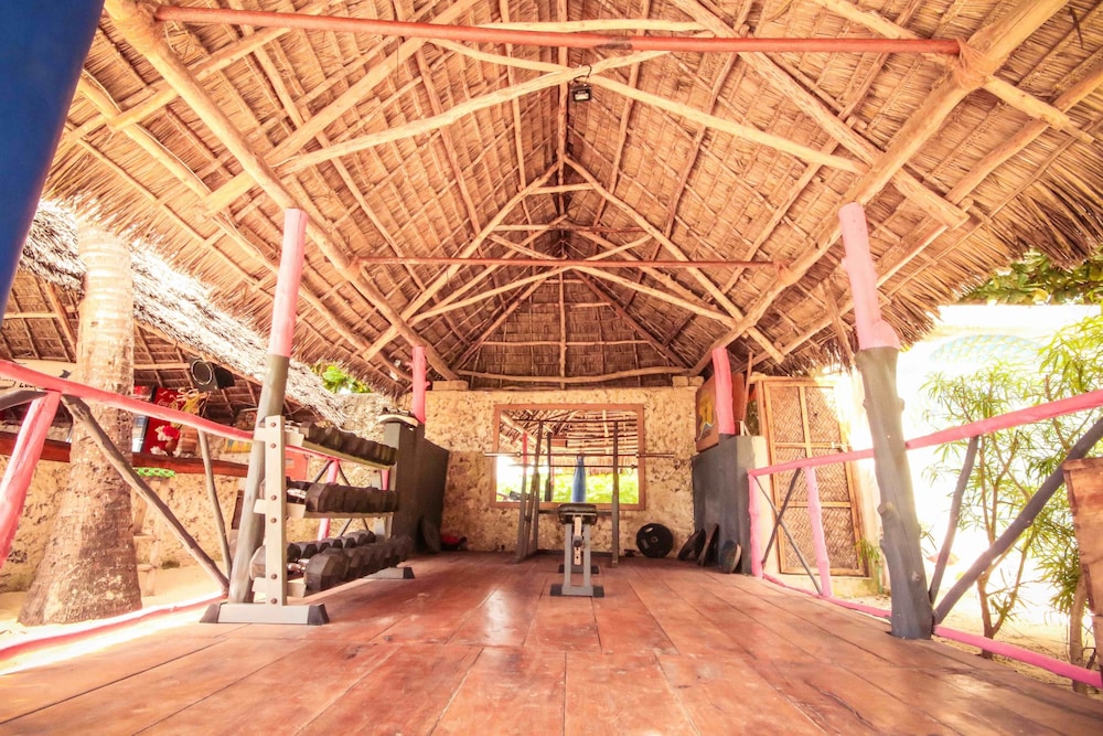 Blue Reef Sport And Fishing Lodge & Bungalows 9/49