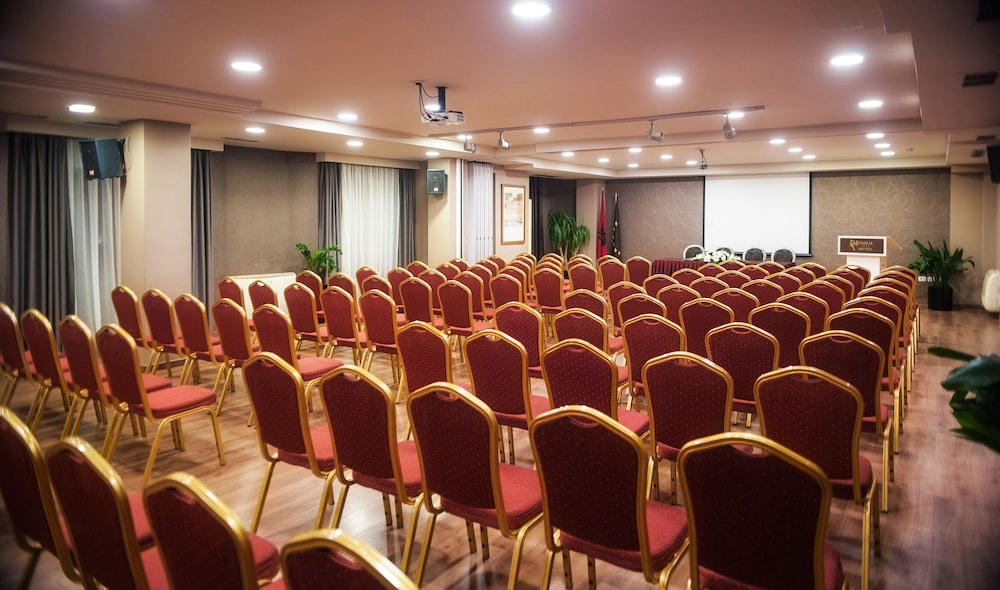 Mondial Hotel Tirana 66/70