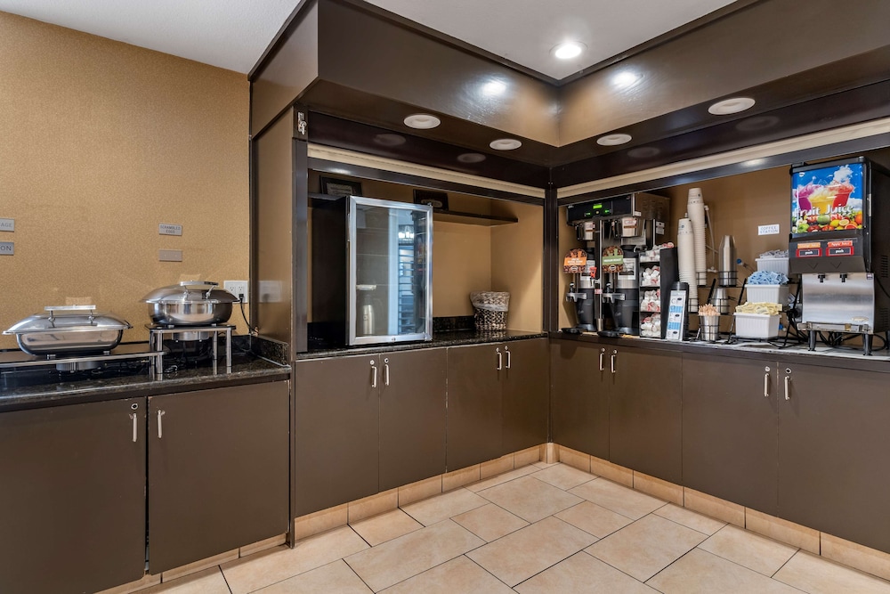 Best Western Plus Garden Court Inn 9/54
