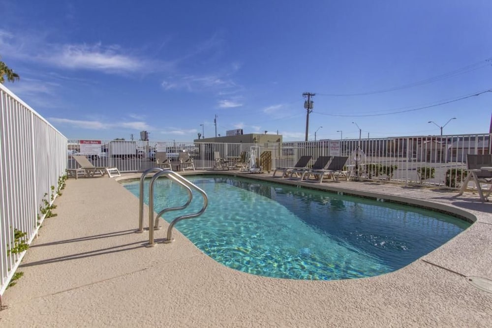 Motel6 Phoenix, AZ - Airport - 24th Street 36/39