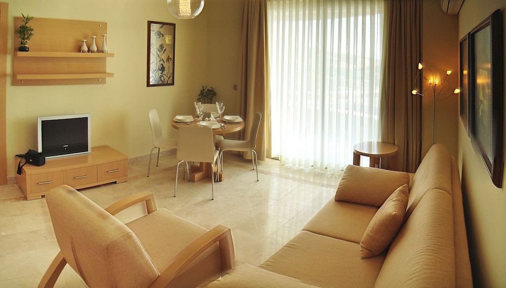 Goldcity Hotel 40/68