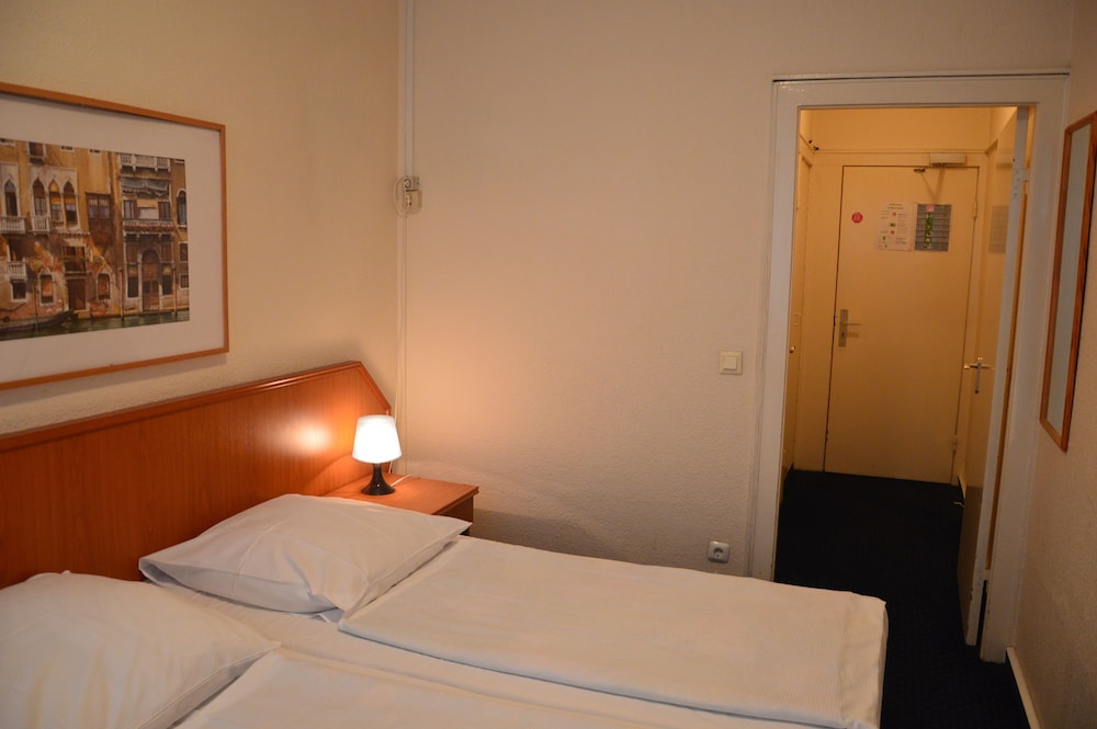 Hotel Mercedes Hamburg 31/48