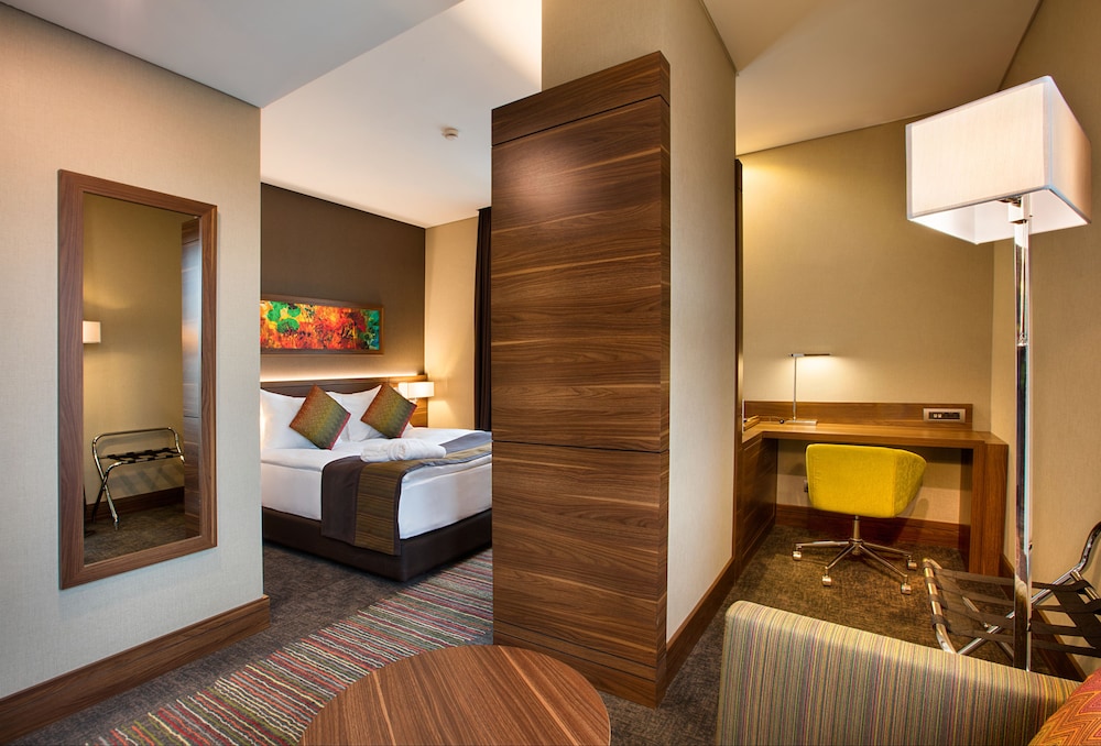 HOLIDAY INN ISTANBUL - KADIKOY 26/78