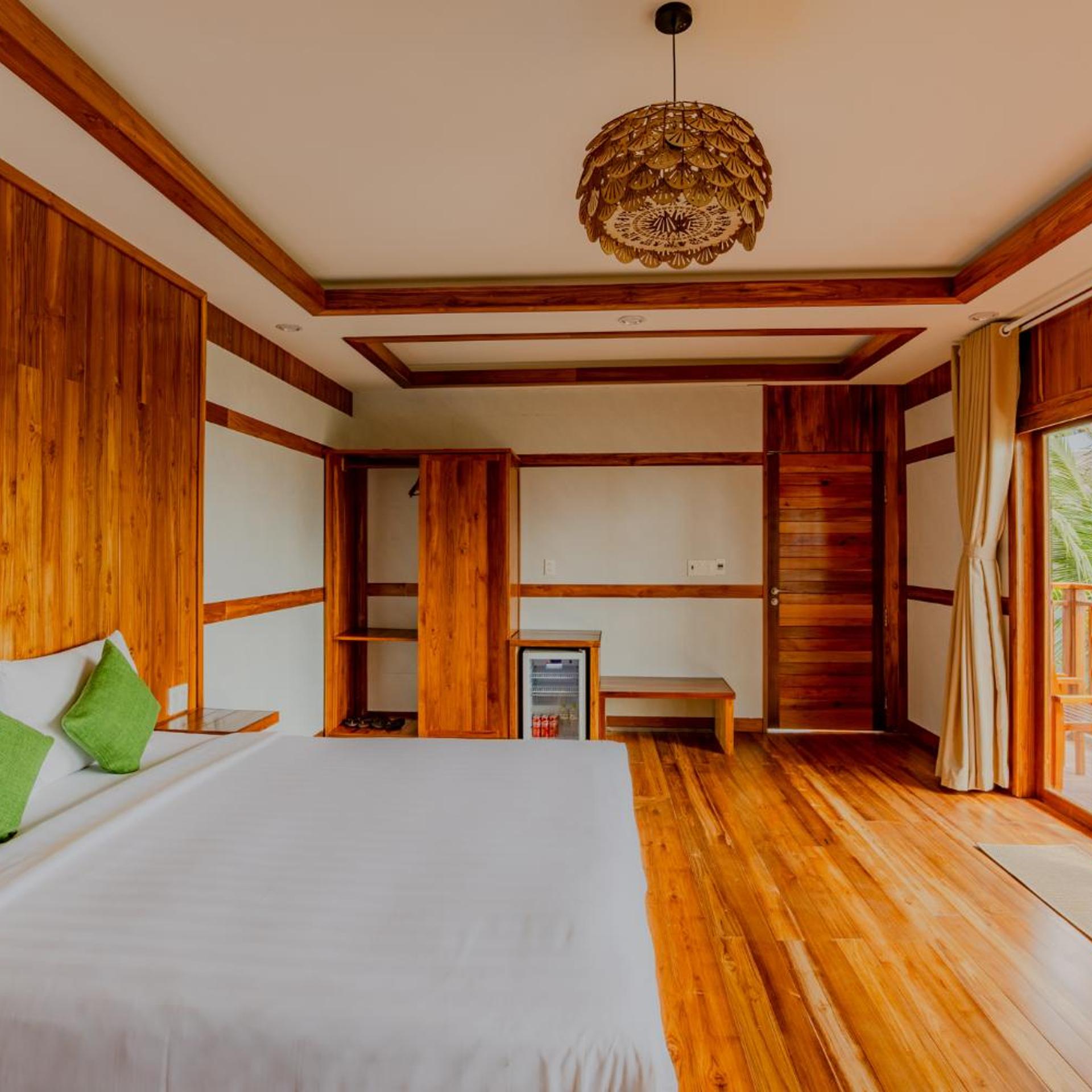 Rocks Beach Boutique Bungalows 10/80