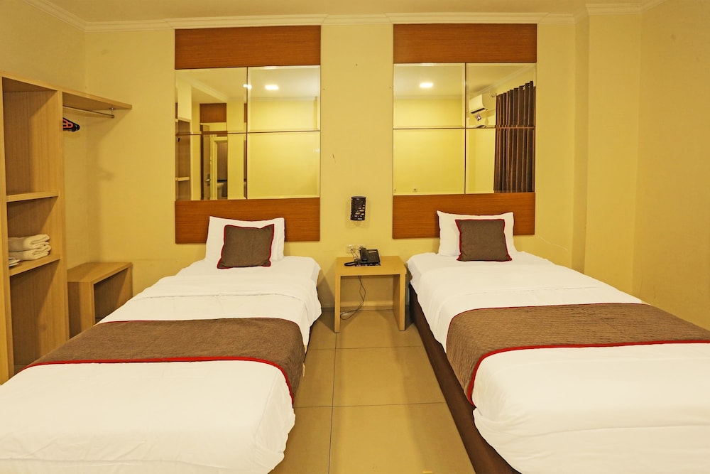 Super OYO Townhouse OAK Hotel Fiducia Serpong 34/44